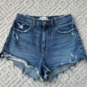 Abercrombie & Fitch High Rise Mom Short Curve Love Size 4